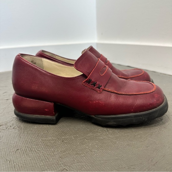 John Fluevog Dark Red Leather Chunky Block Heel Loafer Size 8 - Picture 9 of 11